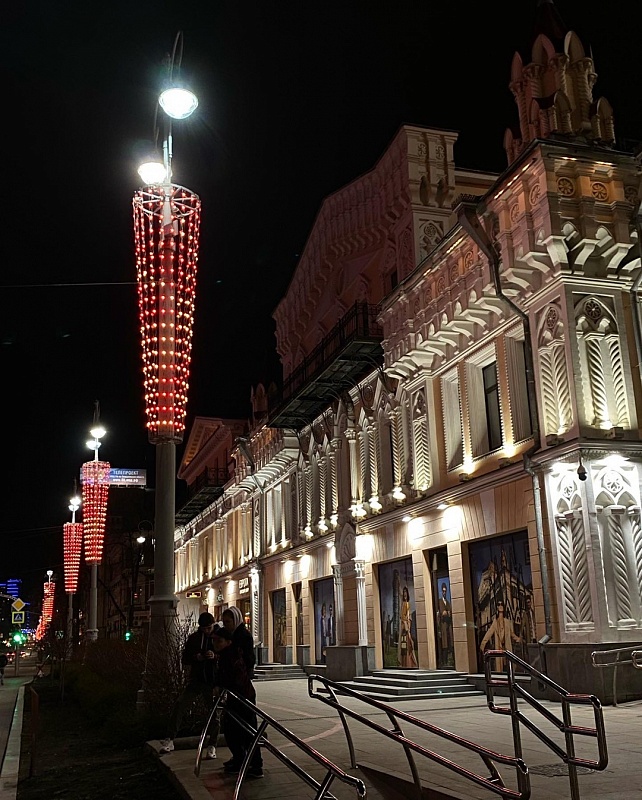 Праздничная подсветка улиц Екатеринбурга